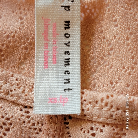 Free People Double Layer Lace Wireless Sport Bralette Nude W/Peachy Tone Size XS - Picture 12 of 12